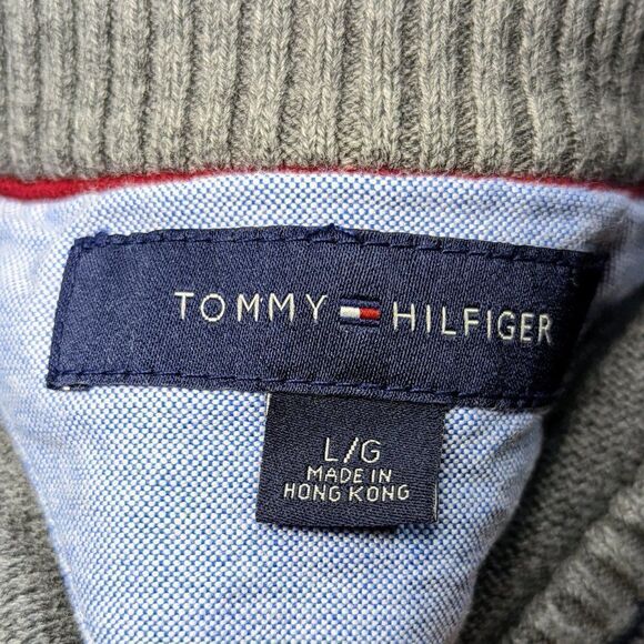Classic looking Tommy Hilfiger Vest - Picture 3 of 7